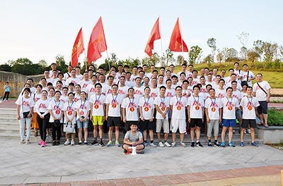 恒力長跑隊決戰(zhàn)松雅湖，再創(chuàng)佳績